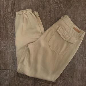 Women’s Tan Pants - brand new never worn
